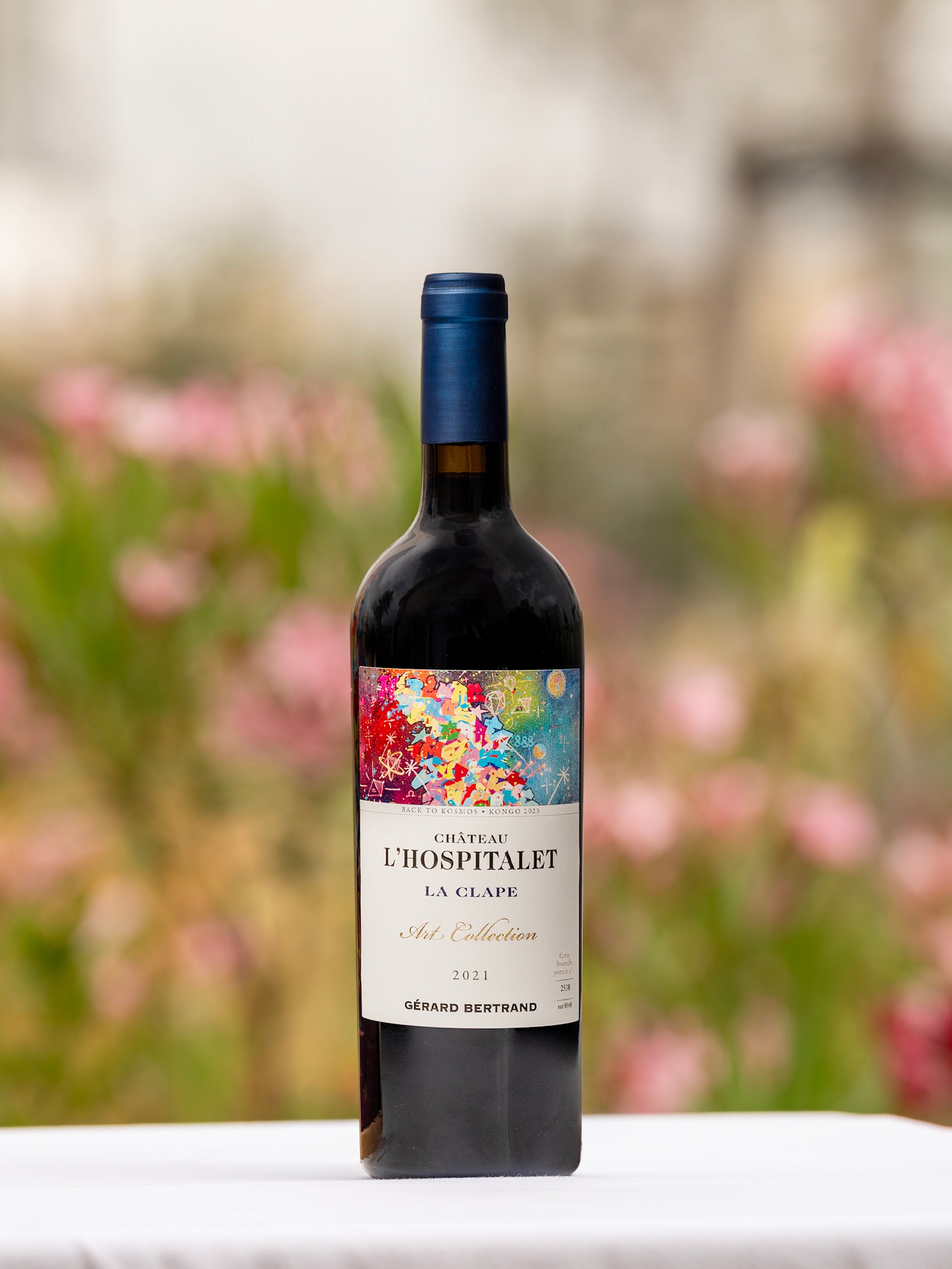 CHÂTEAU L’HOSPITALET ART COLLECTION Coffret 75cl 2021 -  « BACK TO COSMOS » CYRIL KONGO - Gérard Bertrand 